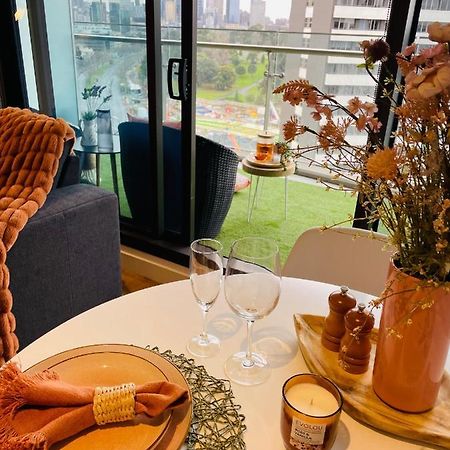 Cozy 1 Bed Apt & Spa,Free Parking ,Phenomena Views Melbourne Esterno foto