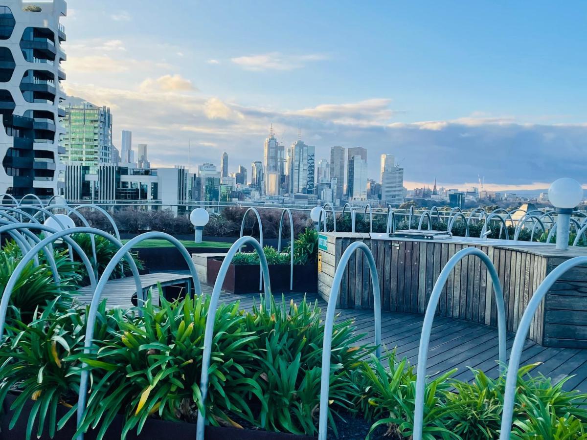 Cozy 1 Bed Apt & Spa,Free Parking ,Phenomena Views Melbourne Esterno foto