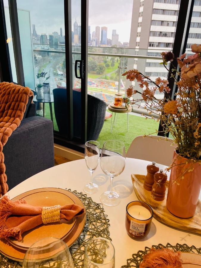 Cozy 1 Bed Apt & Spa,Free Parking ,Phenomena Views Melbourne Esterno foto