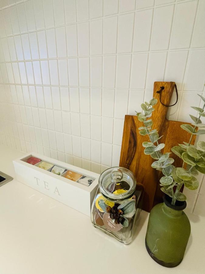 Cozy 1 Bed Apt & Spa,Free Parking ,Phenomena Views Melbourne Esterno foto