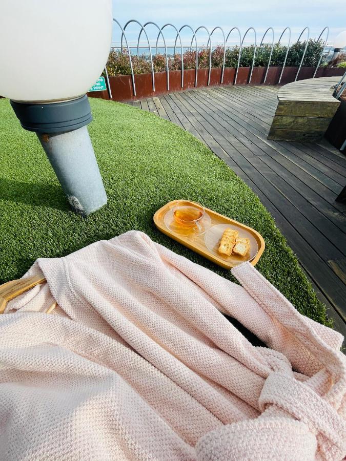 Cozy 1 Bed Apt & Spa,Free Parking ,Phenomena Views Melbourne Esterno foto
